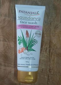 Patanjali Saundarya Face Wash