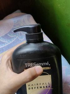 TRESemme Hairfall Defense Shampoo