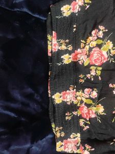 FOREVER 21 Black Floral Smocked Top