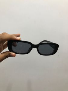 Stylish Black Rectangle Sunglasses