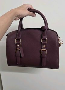 Chic Burgundy Satchel Handbag