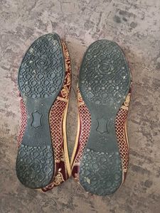 Maroon Juttis with Gold Embroidery