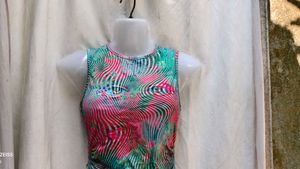 39251. Patterned Sleeveless Top