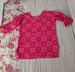 Women's Pink Printed Kurta with Blue Dupatta