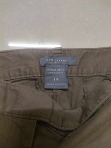 Imported Ann Taylor Capri