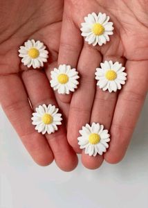White Daisy Earrings