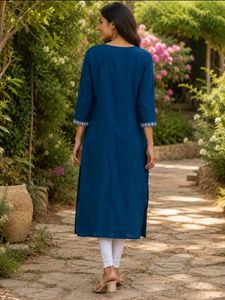 Elegant Blue Embroidered Kurta