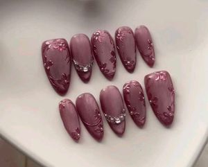 Rose Gold Floral Press-On Nails