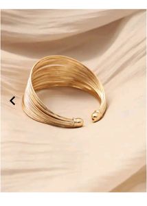 Shein Layer Wire Texture Detail Cuff Bracelet