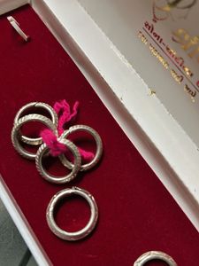 pair of lookalike Silver metal toe Rings