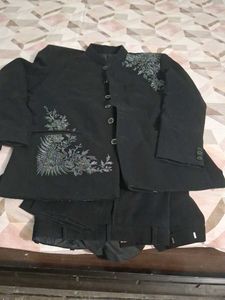 Men's Black Embroidered Nehru Jacket