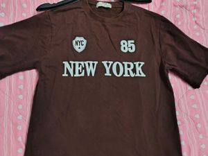Brown New York Graphic T-Shirt unisex