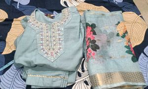 Embellished Kurta set