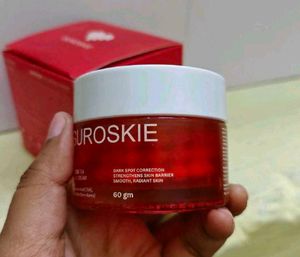 Combo of  Triple C &amp; Spotless TXA Capsule cream
