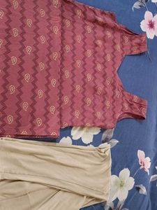 Maroon Paisley Print Kurta Set