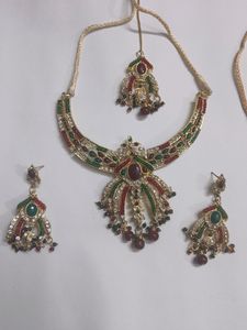 te Two Multi Colour Necklace With Maang Tikka Comb