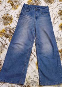 Blue High-Waist Wide-Leg Jeans 👖💙