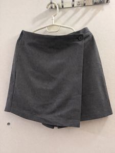 Chic Grey Wrap Skort