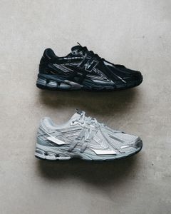 New Balance 1906R Black Sneakers