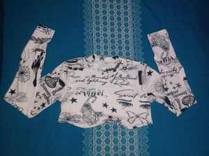Graphic Print Long Sleeve Crop Top