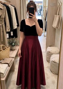 Fix price ❌Elegant Black Velvet & Burgundy Dress