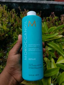 Moroccanoil Moisture Repair Shampoo
