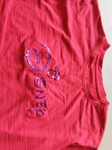 Red Long Sleeve Graphic Top