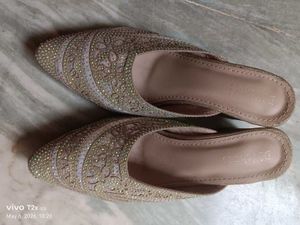 Embellished Pointed Toe Mules