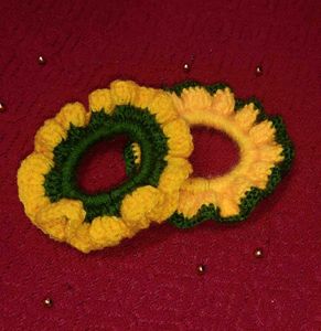 Handmade Crochet  Scrunchie (pack of 1)