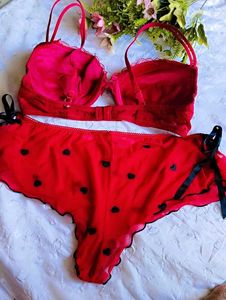 very sexy and beautiful brand new lingerie set