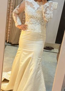 White Lace mermaid gown🌼🫶🏻🙌🏻