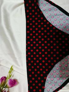 🇳🇿💫🎀Red Polka Dot Briefs