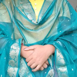 Sea Green &amp; Gold Detail Dupatta