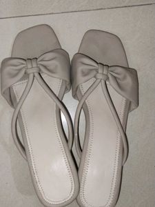 Stylish Bow Slip-On Sandals