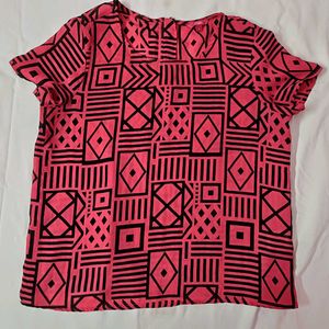 Stylish Geometric Print Zipper Top