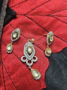 Combo 2 sets of Pendant &amp; Earrin