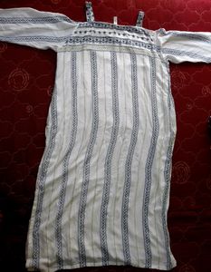 Amydus Cold Shoulder Kurta