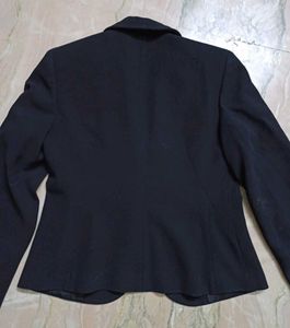 Ann Taylor Petites Black Crepe Blazer