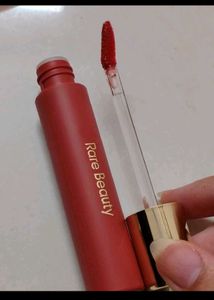RARE BEAUTY LIPOIL.