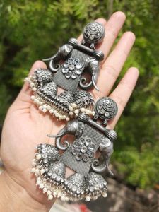 Gorgeous Gajanan earrings 👌👌👌