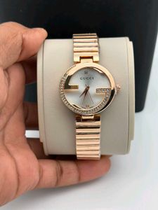 GUCCI PREMIUM QUALITY LADIES WATCH AT SALE