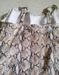 Stylish Snake Print One-Piece Swimsuit