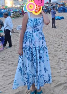 DiamondLady.in Summer Blue Leaf Print Midi Dress