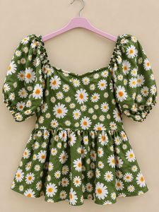 Cute Daisy Print Peplum Top