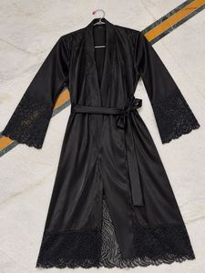 Elegant Black Lace Robe