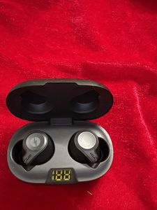 Wireless Earbuds with Charging Case