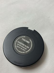 MAC Blush Pinch me