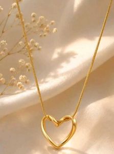 Gold Heart Pendant Necklace