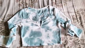 Tie-Dye Long Sleeve Crop Top