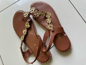 Luna Blu Brown Sandals